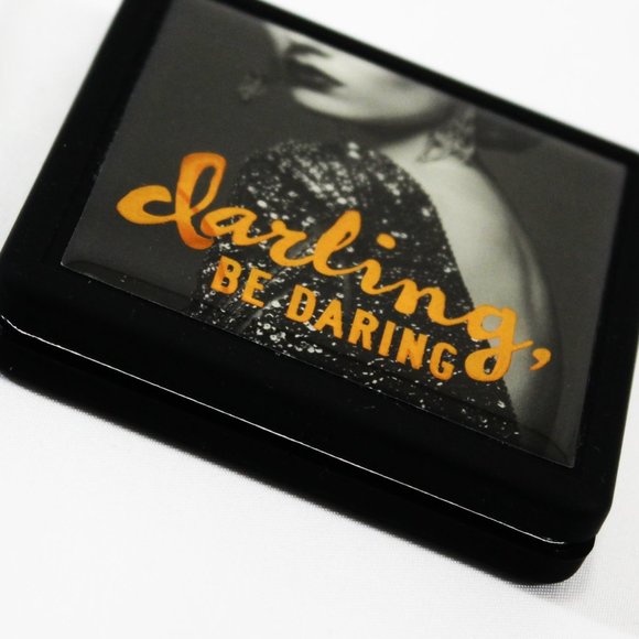 Demdaco Oh My Chic Pocket Mirror 2.75" x 2.75" - Picture 3 of 5